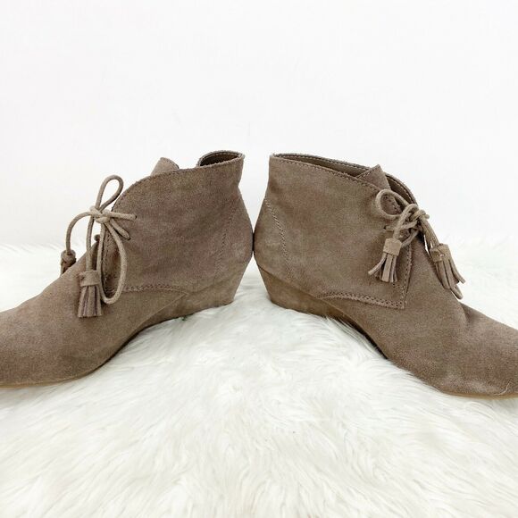 Crown Vintage 10 M Womens Beige Suede Spark Hidden Wedge Ankle Booties - Picture 7 of 9